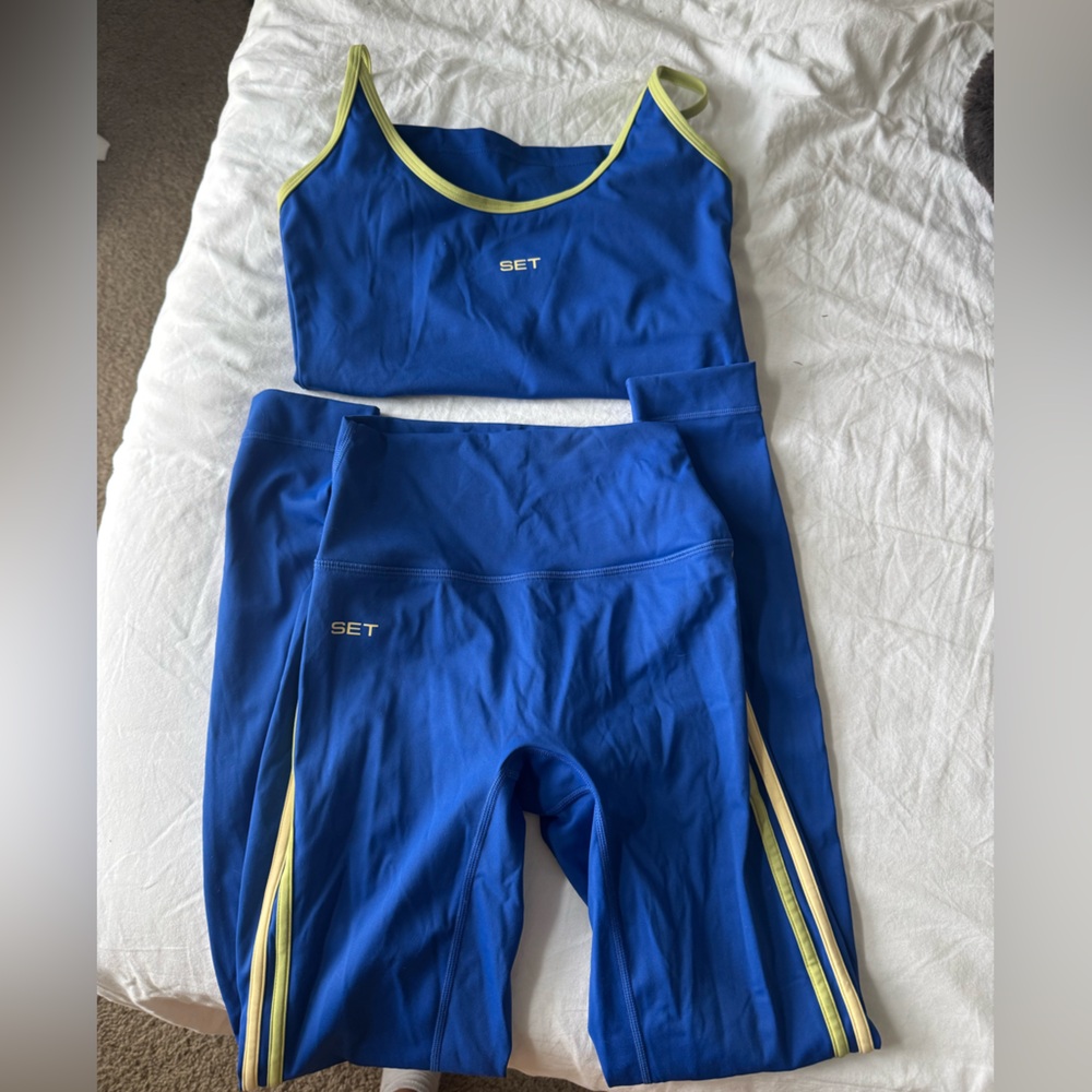 Small set active workout set